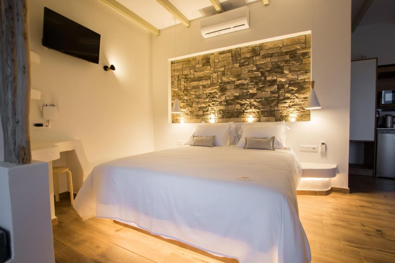 Theros Luxury Villas Damatria ภายนอก รูปภาพ