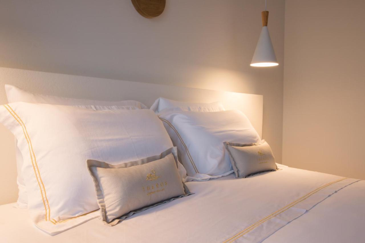 Theros Luxury Villas Damatria ภายนอก รูปภาพ