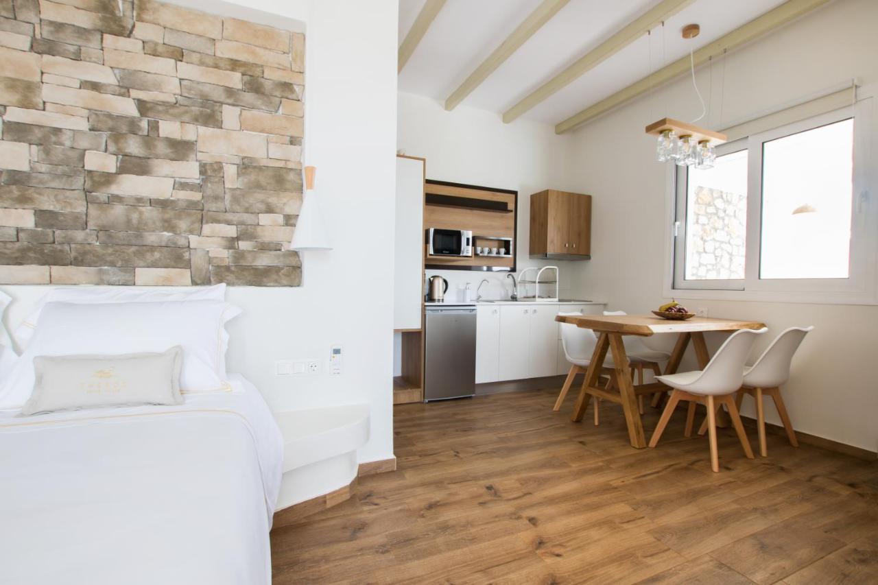 Theros Luxury Villas Damatria ภายนอก รูปภาพ